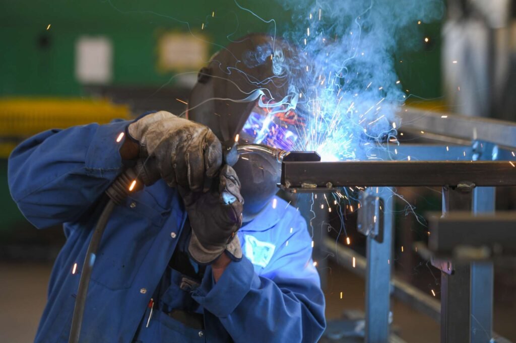 manual welding