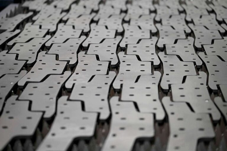 Lasergeschnittenes Serienteil