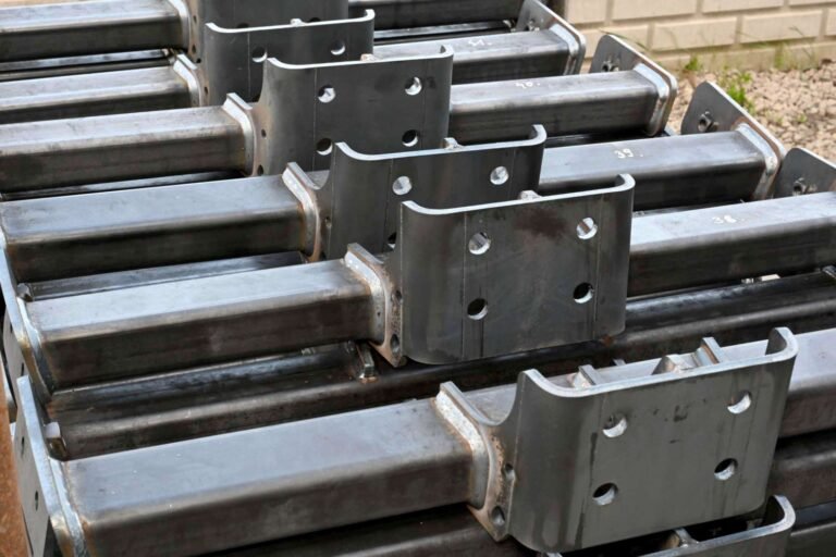 Robotergeschweißter Anhängerkupplungskörper